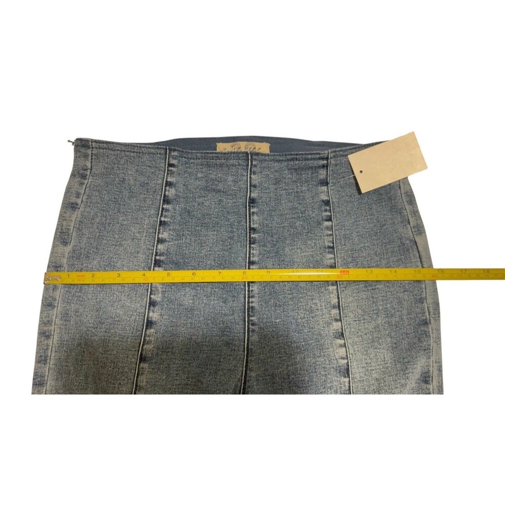 NWT Free People We The Free High-Rise Pull-On Flare Jeans In Light Blue Wash 28 - Picture 9 of 10